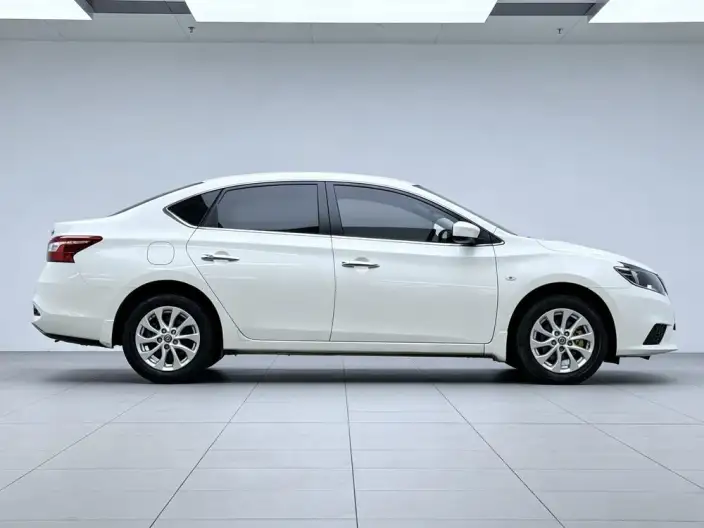 Nissan Sylphy 2022 Model Classic 1.6 XE CVT Comfort Edition – фото 8