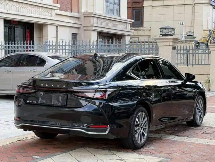 Lexus ES 2025 Model 200 Premium – фото 6