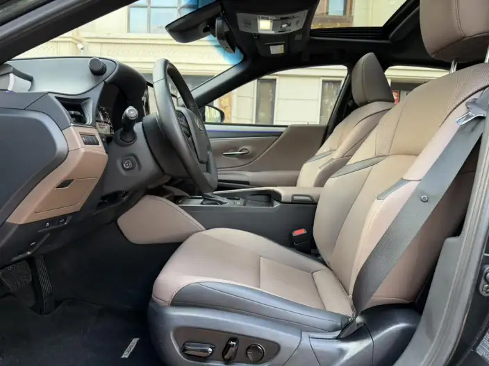 Lexus ES 2025 Model 200 Premium – фото 8