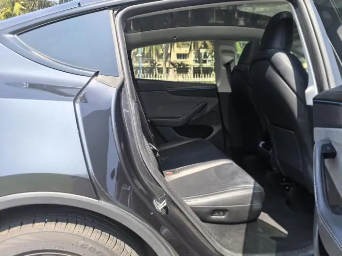 Model Y 2025 Model Rear-wheel drive version – фото 9