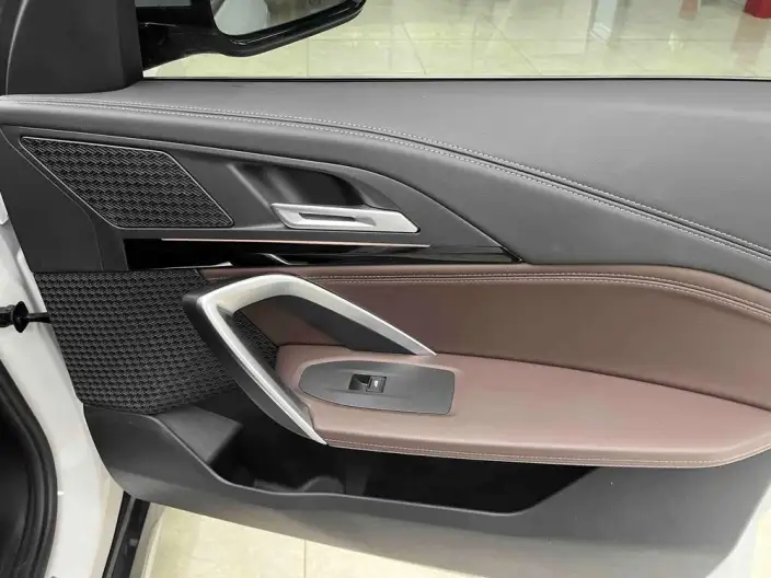 BMW X1 2023 Model sDrive20Li X Design Set – фото 10