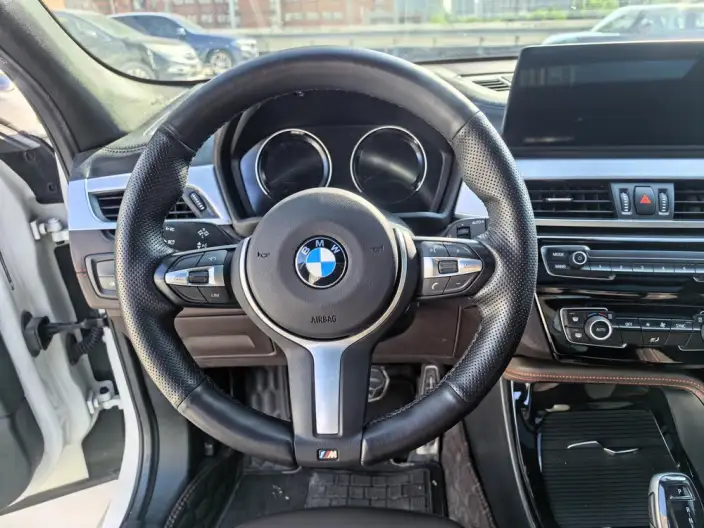 BMW X2 2022 Model xDrive25i Night Edition Edition – фото 9