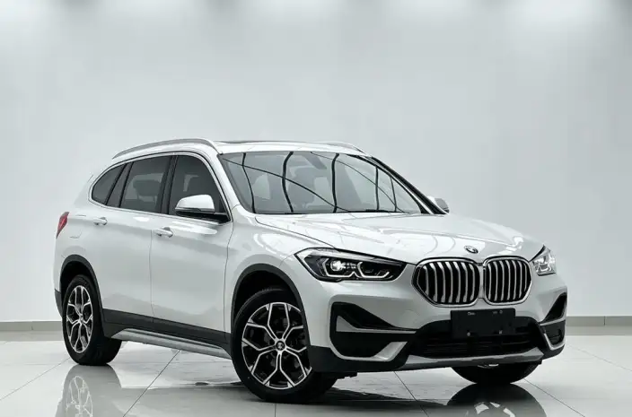 BMW X1 2022 Model sDrive20Li Fashion Model – фото 2