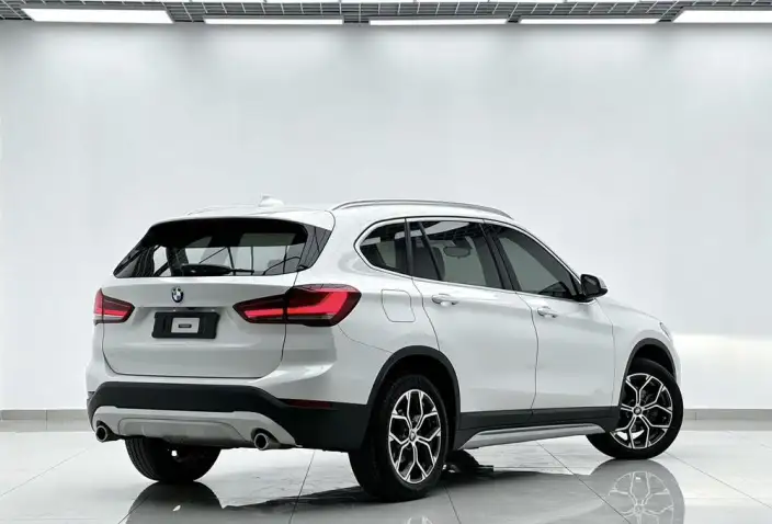 BMW X1 2022 Model sDrive20Li Fashion Model – фото 4