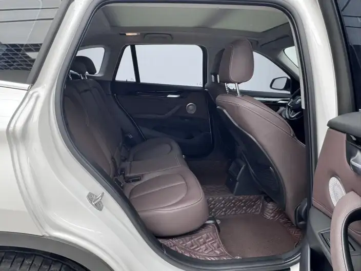 BMW X1 2022 Model sDrive20Li Fashion Model – фото 8