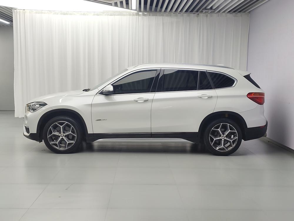 BMW X1 2018 xDrive20Li Premium – фото 4