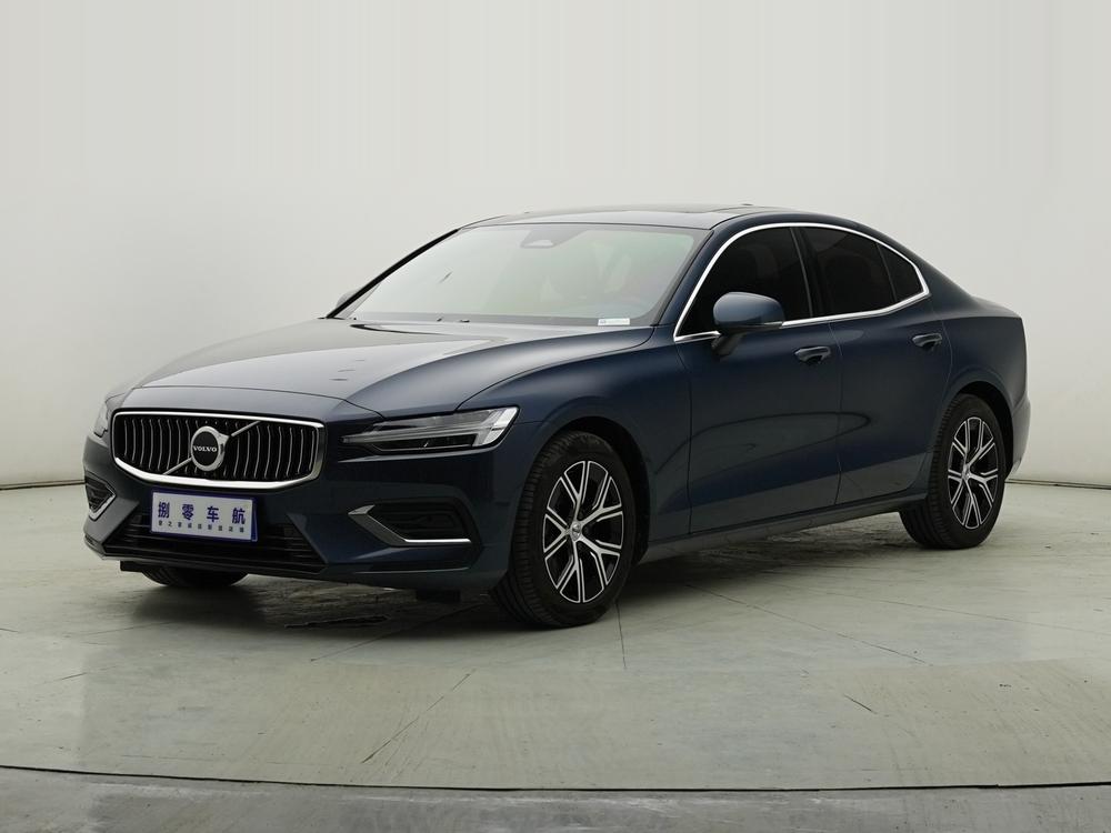 Volvo S60 2026 модификация B4 Smart Yi Deluxe Edition – фото 1