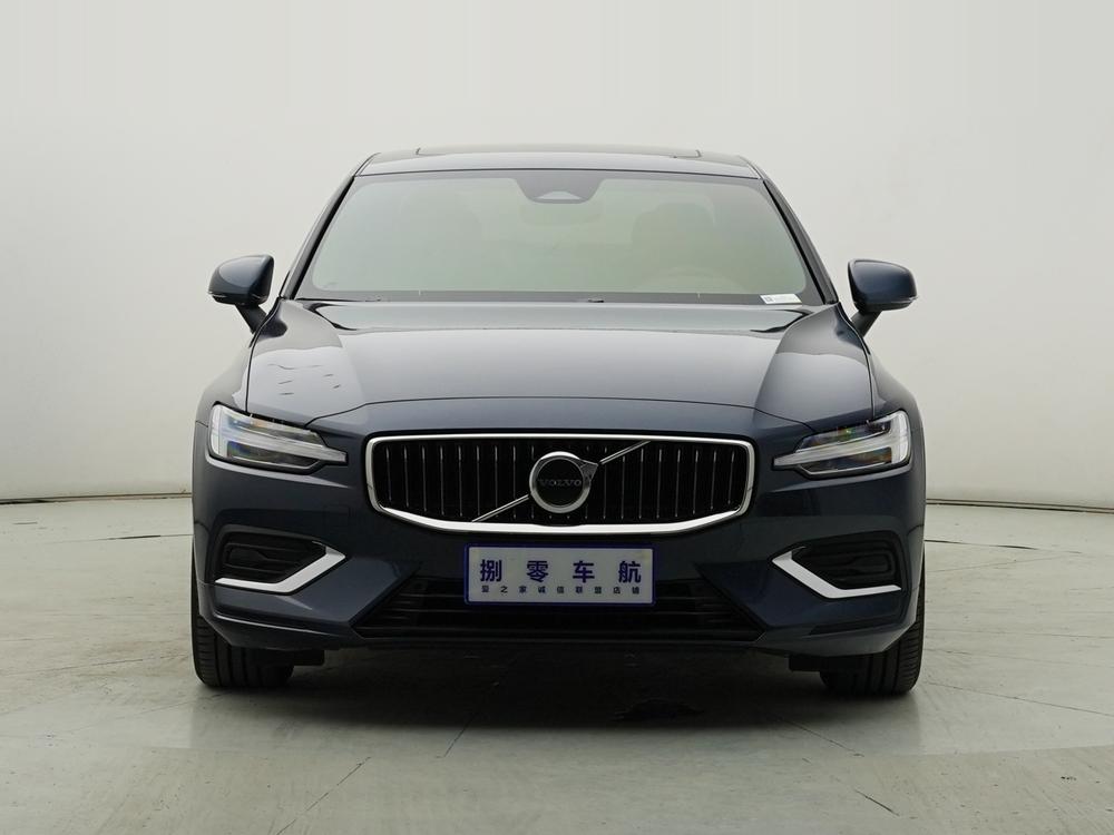 Volvo S60 2026 модификация B4 Smart Yi Deluxe Edition – фото 2