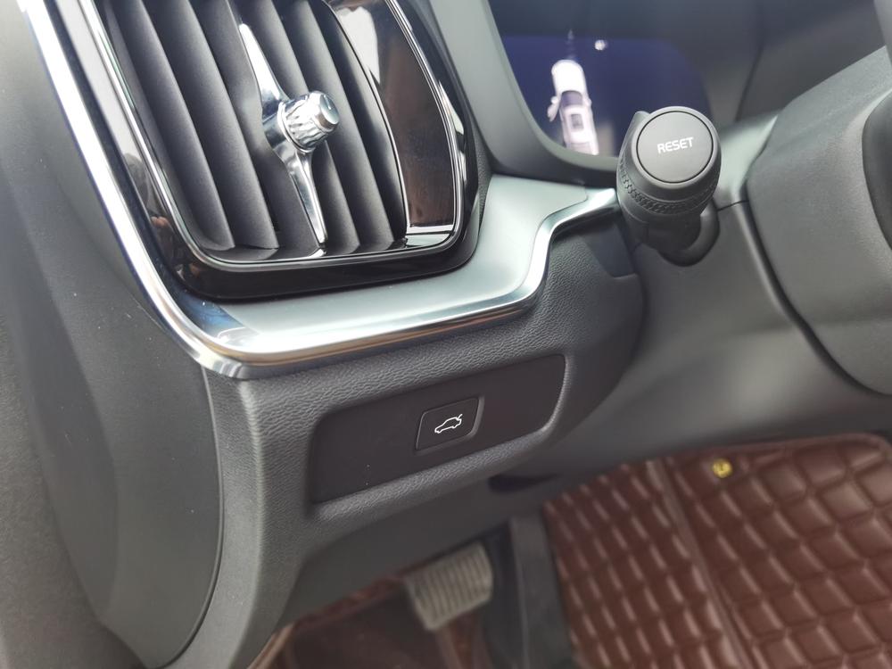 Volvo S60 2026 модификация B4 Smart Yi Deluxe Edition – фото 18