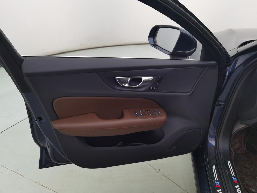 Volvo S60 2026 модификация B4 Smart Yi Deluxe Edition – фото 22