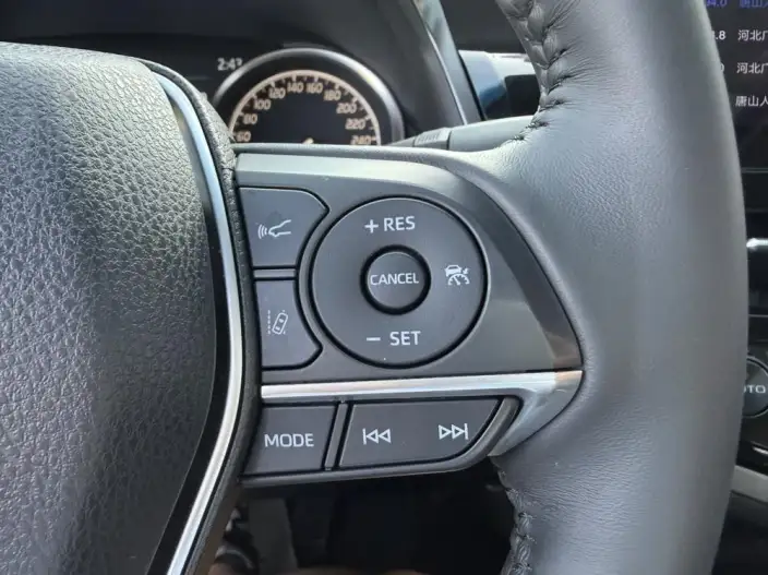 Toyota Camry 2024 Model 2.0GVP Deluxe Edition – фото 9