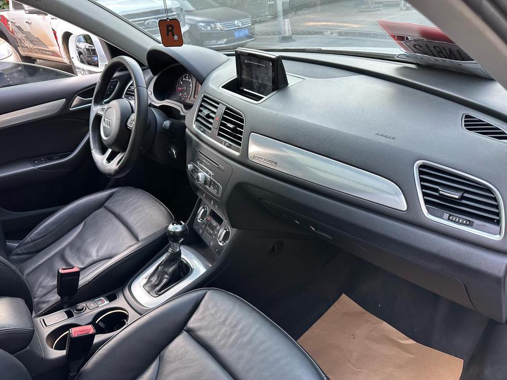Audi Q3 2015 35 TFSI quattro Technology – фото 11