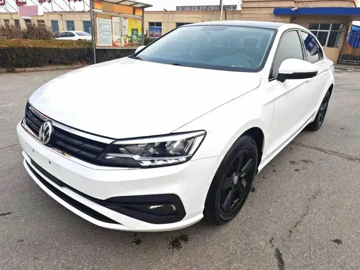 Volkswagen Lamando 2021 Model 230TSI DSG Fashion edition – фото 1