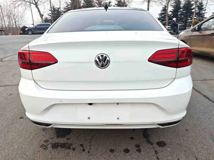 Volkswagen Lamando 2021 Model 230TSI DSG Fashion edition – фото 5