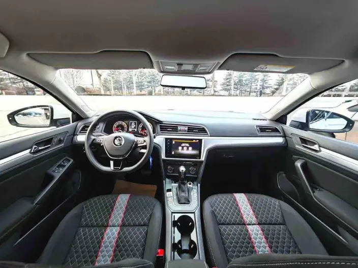 Volkswagen Lamando 2021 Model 230TSI DSG Fashion edition – фото 8