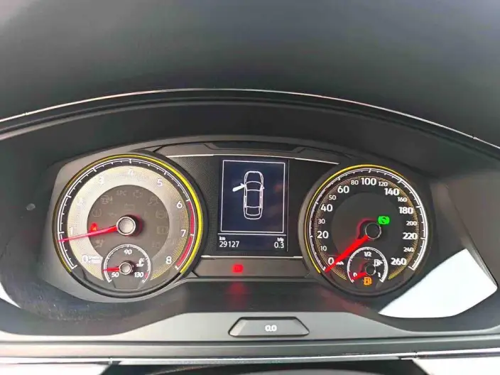 Volkswagen Lamando 2021 Model 230TSI DSG Fashion edition – фото 9
