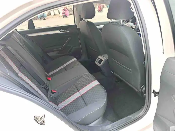 Volkswagen Lamando 2021 Model 230TSI DSG Fashion edition – фото 10