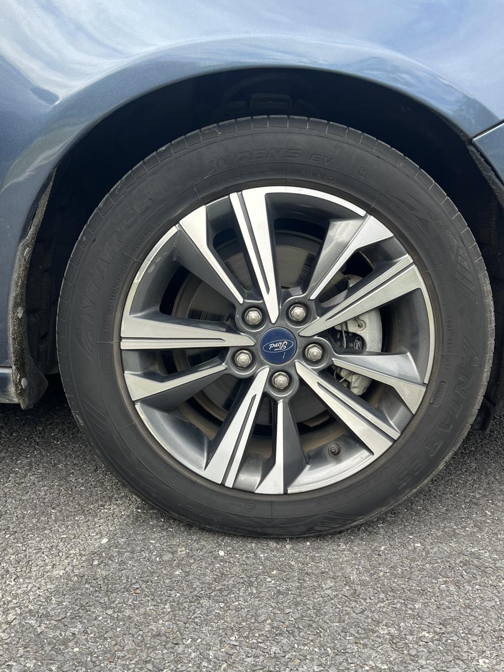 Ford Focus 2021 1.5L Automatic Diamond – фото 11
