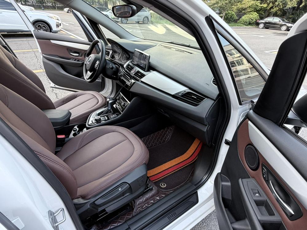 BMW 2 Series Active Tourer 2016 модификация 218i Leading – фото 7
