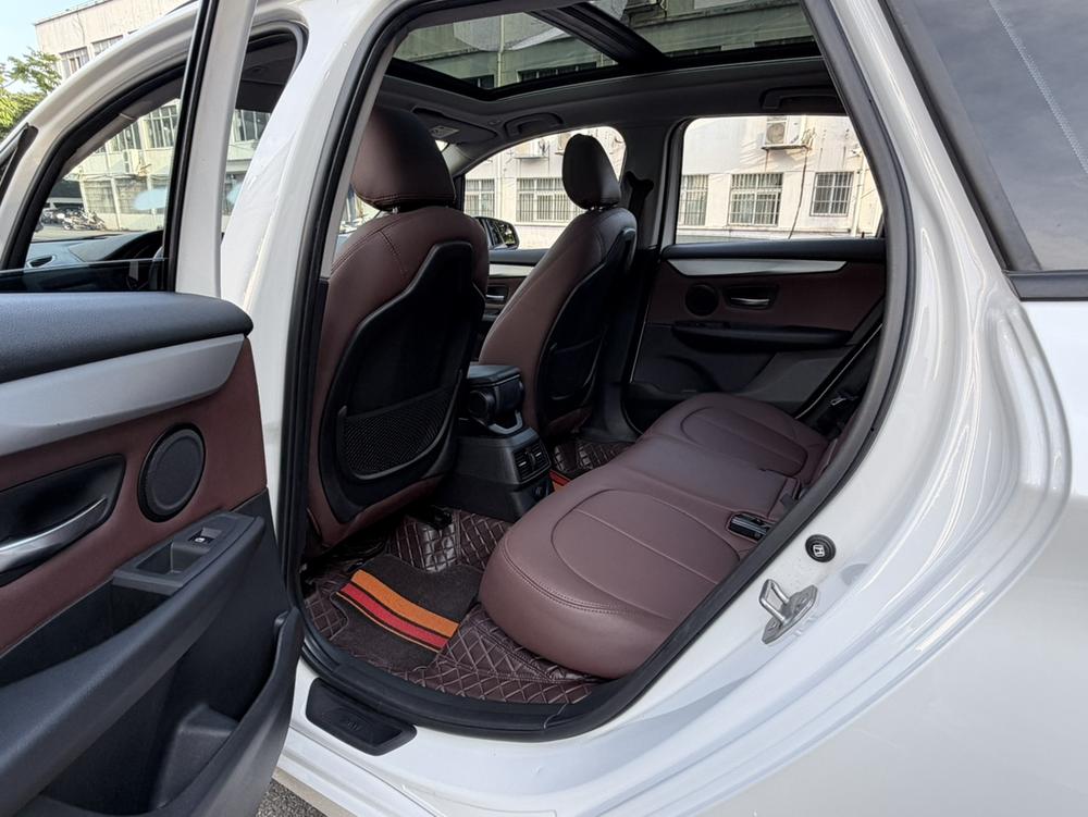 BMW 2 Series Active Tourer 2016 модификация 218i Leading – фото 11