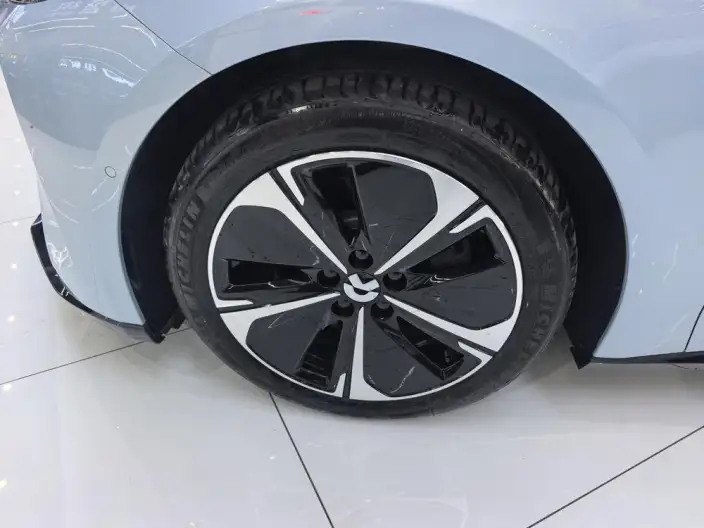 NIO ET5T 2025 Model 75kWh – фото 9