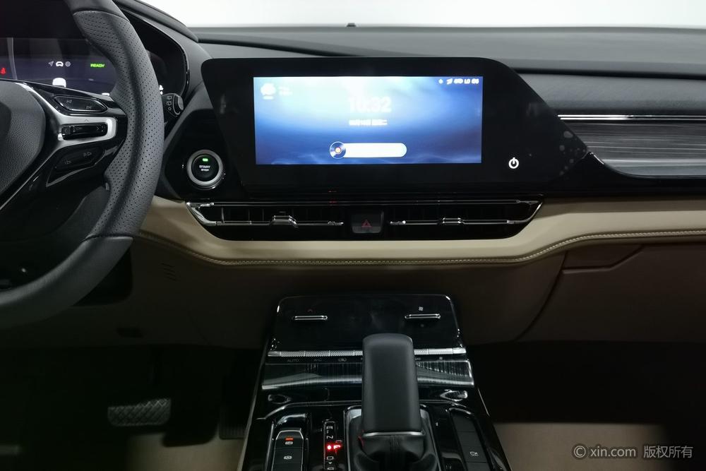 Wuling Victory Раздел 2023 2.0L DHT Premium Enjoy – фото 14