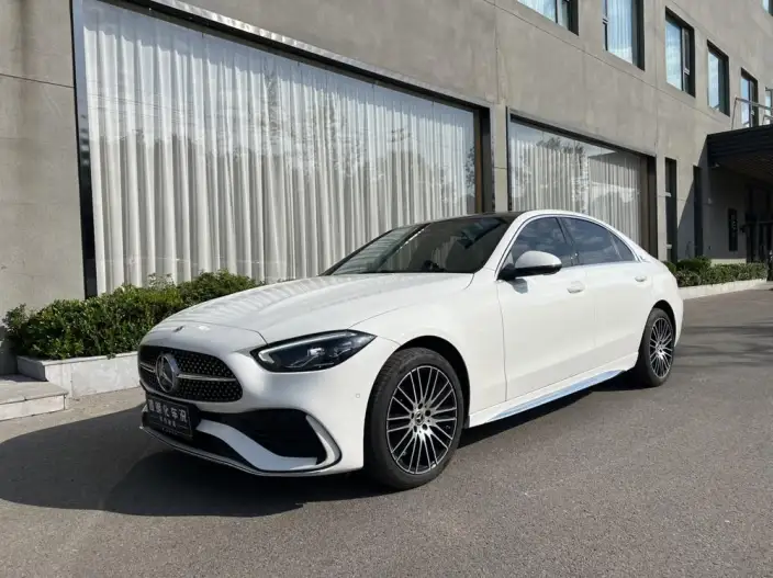 Mercedes-Benz C-Class 2025 Model Facelift C 200 L Sports Edition – фото 1
