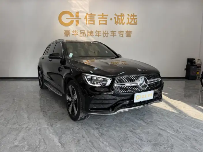 Mercedes-Benz GLC 2022 Model Facelift GLC 300 L 4MATIC Dynamic Model Collector Edition – фото 3