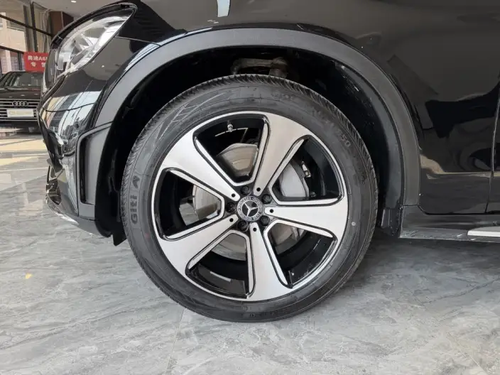Mercedes-Benz GLC 2022 Model Facelift GLC 300 L 4MATIC Dynamic Model Collector Edition – фото 8