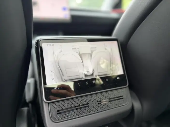 Model Y 2025 Model Rear-wheel drive version – фото 9