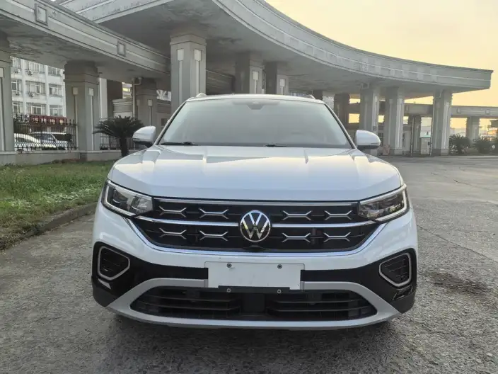 Volkswagen Tayron 2023 Model 300TSI 2WD Luxury Plus Advanced version – фото 2