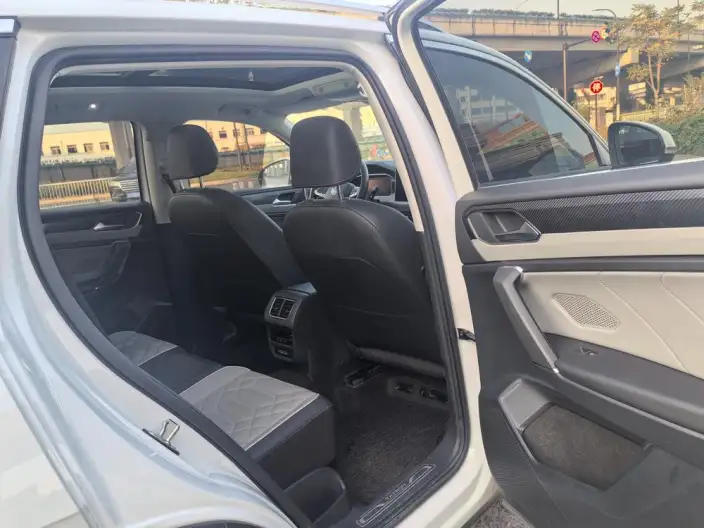 Volkswagen Tayron 2023 Model 300TSI 2WD Luxury Plus Advanced version – фото 9