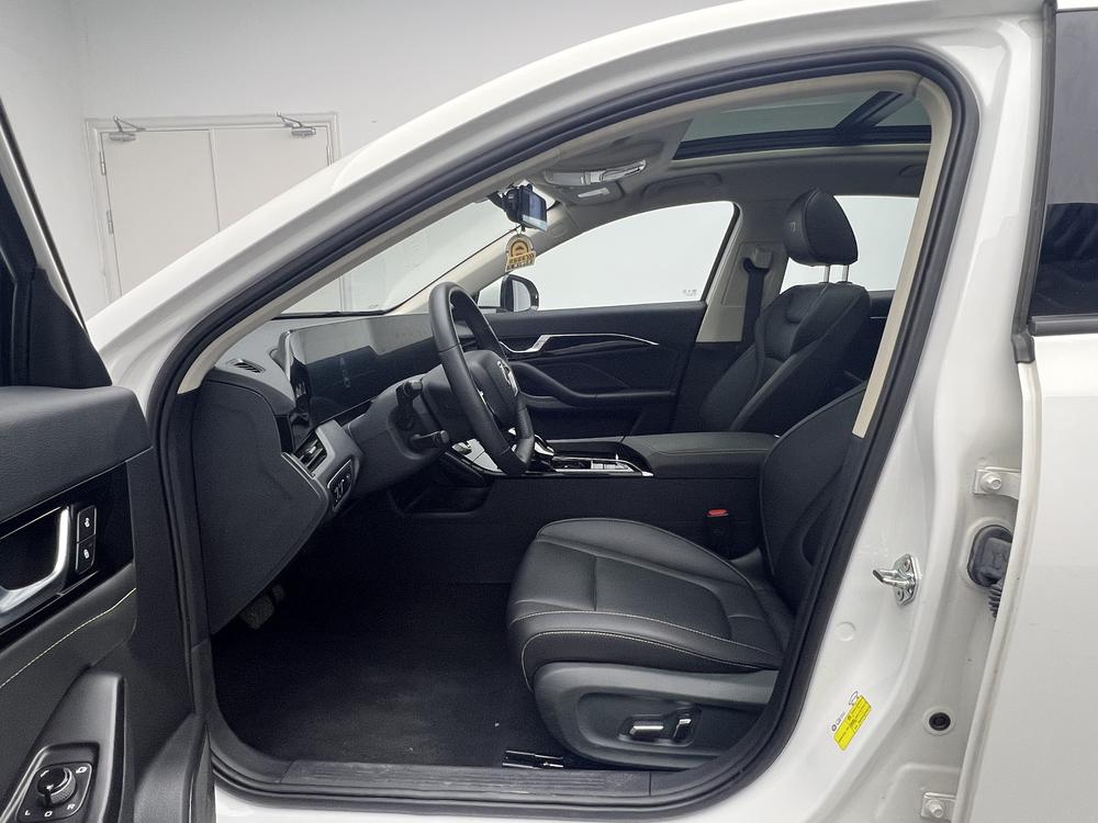 Bestune B70 2023 Third Gen 1.5T Automatic Smooth Enjoy – фото 17