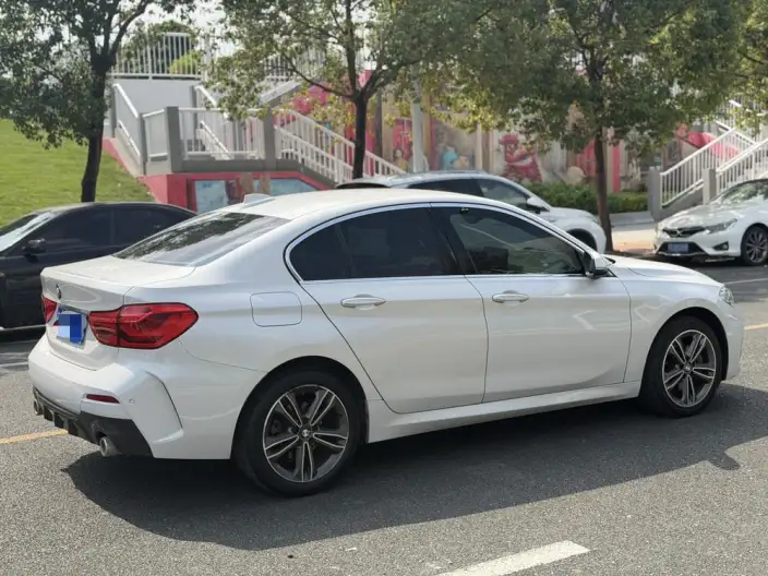 BMW 1 Series 2021 Model 120i M Sports Edition – фото 4