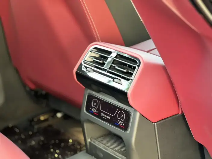 BMW 5 Series 2024 Model 530Li Exclusive Model M Sports Set – фото 9