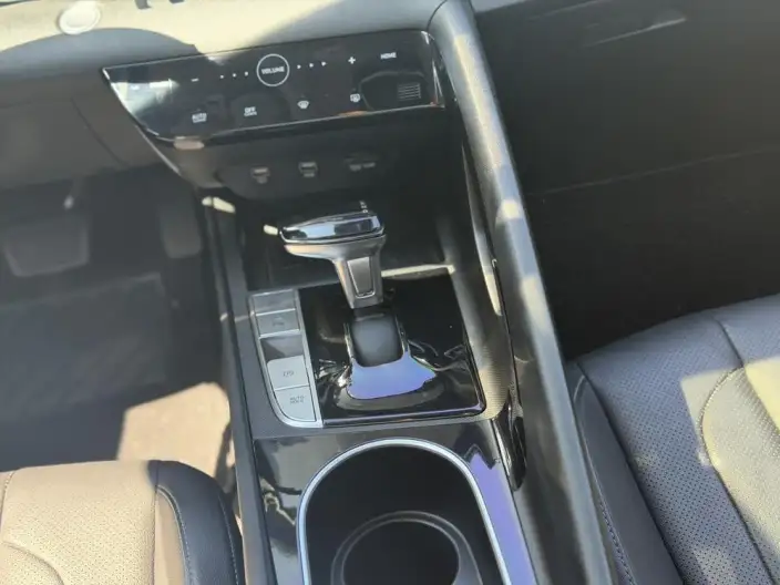 Hyundai Ioniq 2022 Model 1.5L CVT LUX Premium Edition – фото 7