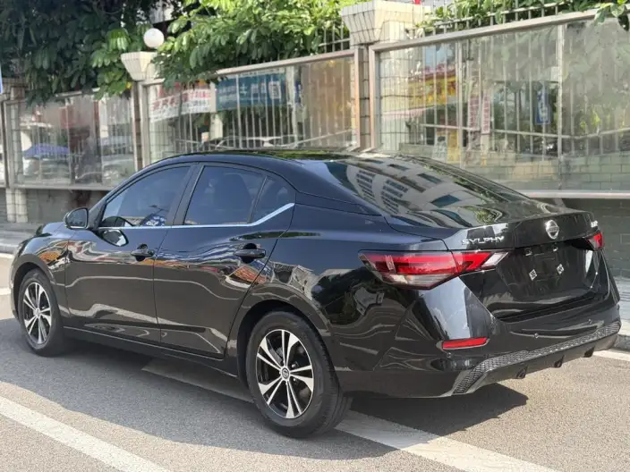 Nissan Sylphy 2022 Model 1.6L XL CVT Yuexiang Edition – фото 5