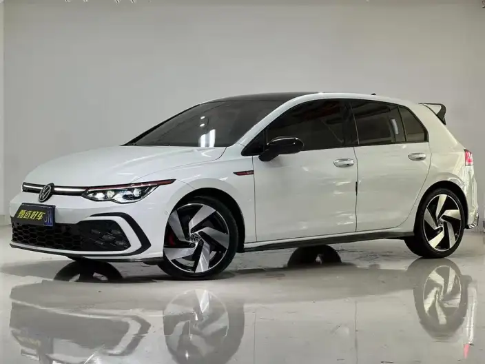 Volkswagen Golf GTI 2021 Model 380TSI DSG GTI – фото 1