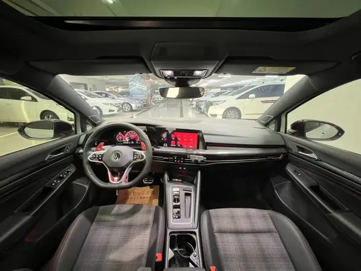Volkswagen Golf GTI 2021 Model 380TSI DSG GTI – фото 5