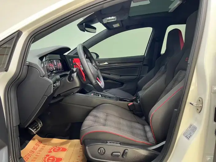 Volkswagen Golf GTI 2021 Model 380TSI DSG GTI – фото 7