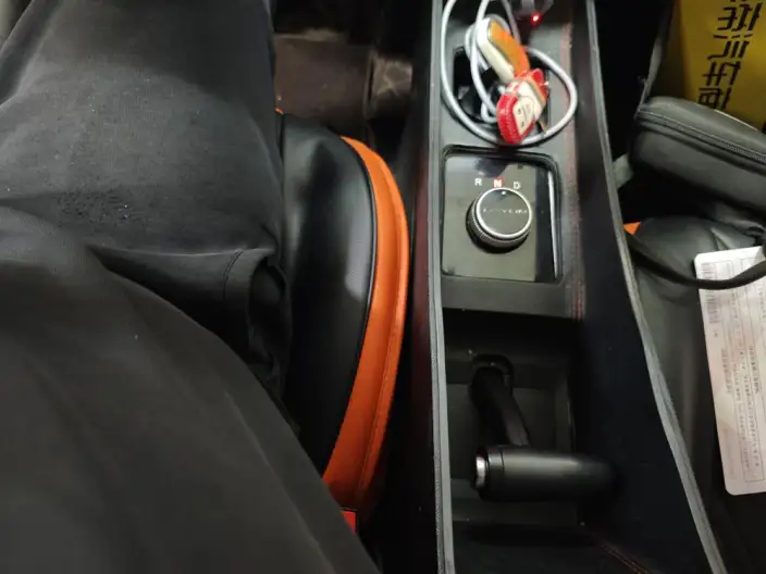 Yuehu 2022 Model 30.66KWh 2WD Standard Edition – фото 9