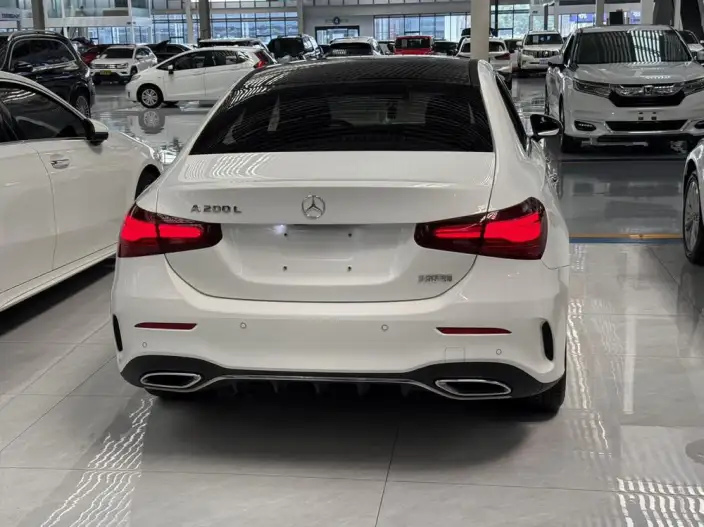 Mercedes-Benz A-class 2023 Model A 200 L Sports sedan Fashion Edition – фото 5
