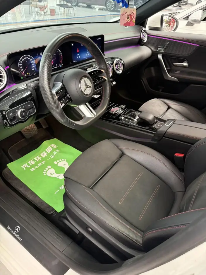 Mercedes-Benz A-class 2023 Model A 200 L Sports sedan Fashion Edition – фото 8