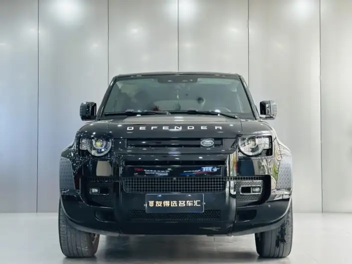 Land Rover Defender 2024 Model 110 3.0T P400 XS – фото 2