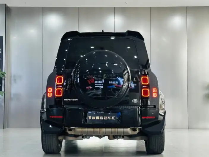 Land Rover Defender 2024 Model 110 3.0T P400 XS – фото 5
