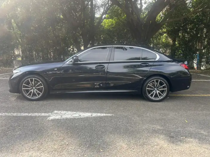 BMW 3 Series 2025 Model 325Li M Sports Set – фото 4