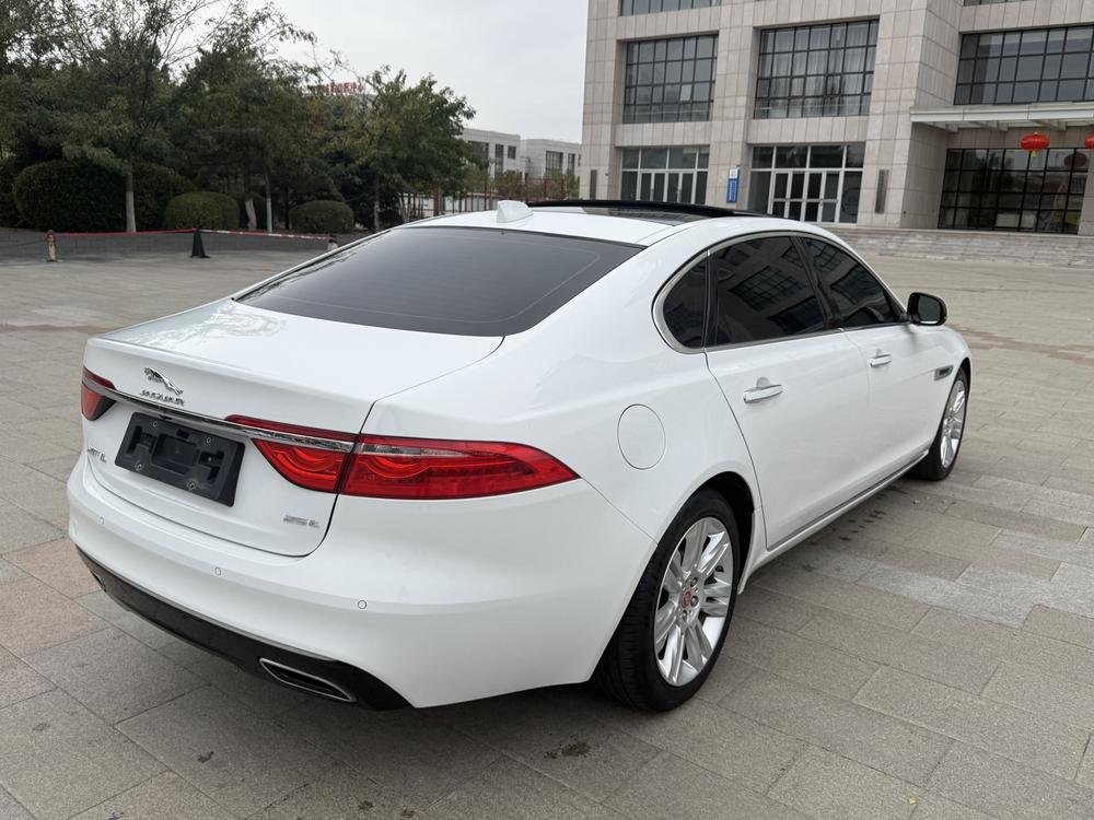 Jaguar XFL 2018 XFL 2.0T 250PS Premium – фото 6
