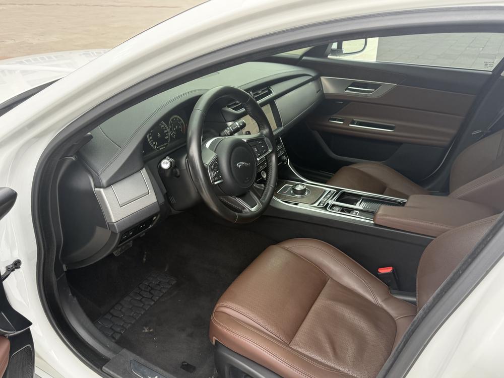 Jaguar XFL 2018 XFL 2.0T 250PS Premium – фото 8