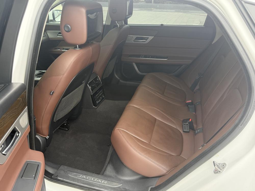 Jaguar XFL 2018 XFL 2.0T 250PS Premium – фото 9