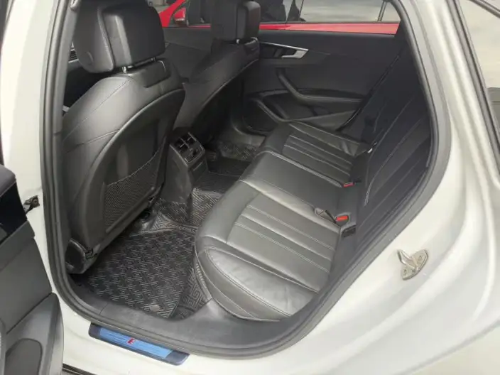 Audi A4 L 2023 Model 40 TFSI Luxury Dynamic Model – фото 10